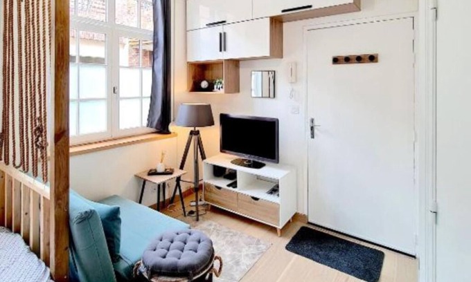 Douai Apartment | Cosy studio - Near Court and Center - Wifi - TV - Washing machine - Douai