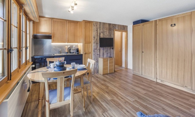 St. Luc Apartment | Cosy studio with breathtaking view
