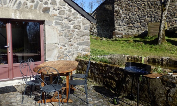Chanterelle House | Cottage 4 to 6 people in the heart of Cézallier