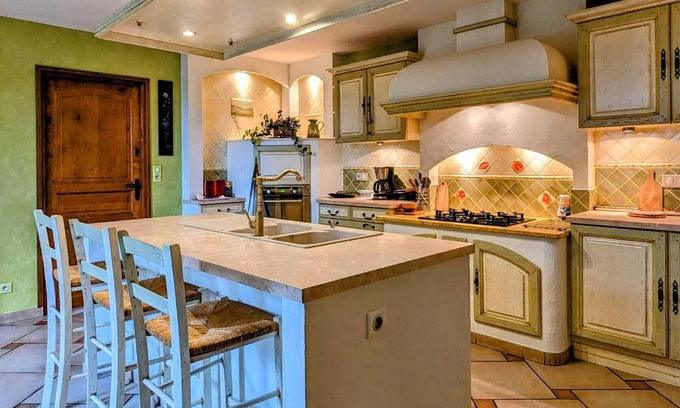 Mantoche Cottage | Cottage by the Saône with pool and garden - Peace and relaxation