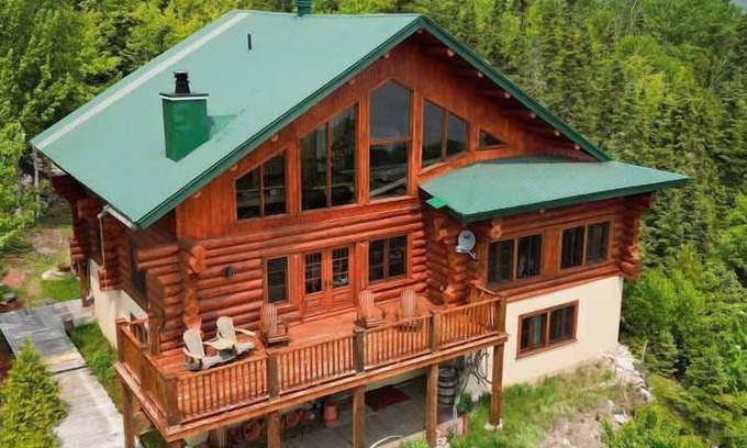 Saint Irenee House | Cottage HEU-1526 | St-Irénée