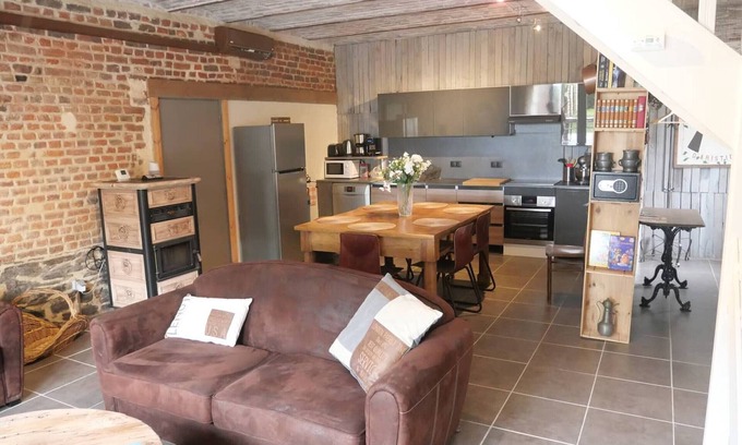Flines-les-Mortagne Cottage | Cottage in a renovated stable with private garden, air conditioning, parking, WIFI