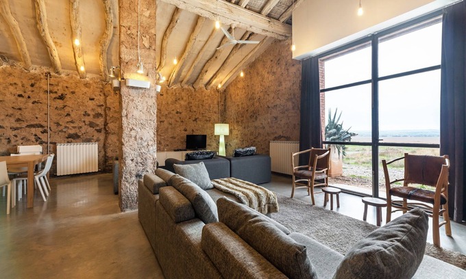 Fraga Cottage | Cottage in Fraga with Garden and Fireplace