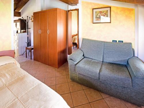 Idro House | Cottage in Parole near Forest and Lake