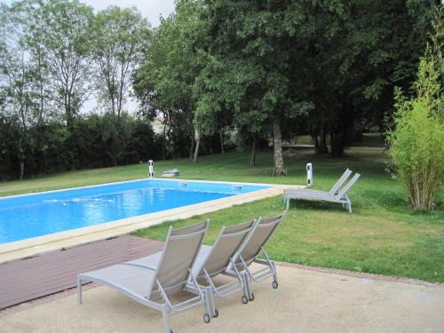 Buzon House | Cottage in Pyrenees with Pool & Golf, cleaning included
