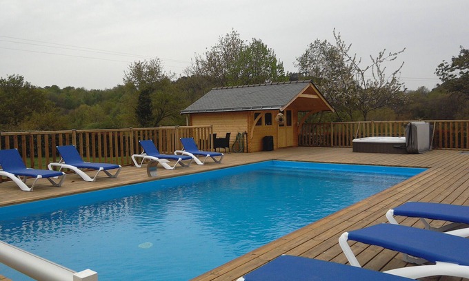 Plumelin House | cottage in the countryside for 2 people with swimming pool jacuzzi and sauna