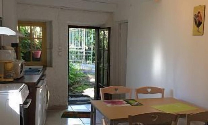 Moussoulens Cottage | Cottage La Bergerie - Pierre Reverdy for 4 persons