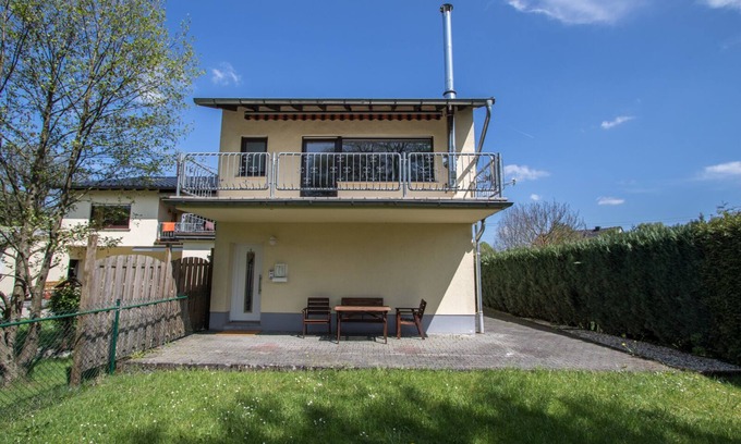 Dreifelden House | Cottage on Dreifelder pond