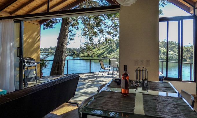 Guatape Cabin | Cottage on the Lake:Private Cabin with Jacuzzi in Guatapé, near Piedra del Peñol