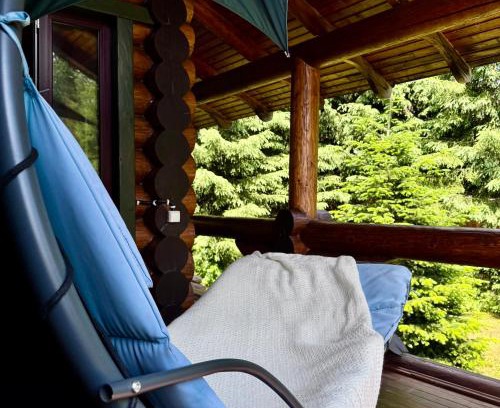 Bukovel Cabin | Cottage PolyaNitsa окремий котедж з каміном