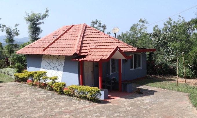 Madikeri Cottage | Cottage stay on a hill, Nature stay, Mountains calling!