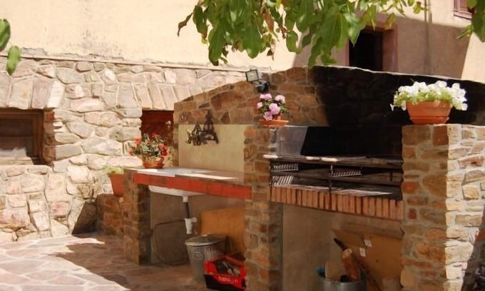 Miguelanez Cottage | Cottage Sunsets for 16 people (full rental)