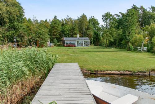 Ljungbyhed House | Cottage with own jetty in Ljungbyhed