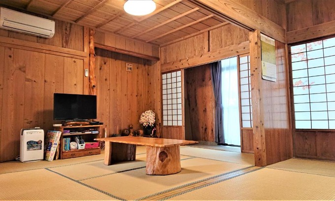 Miyanoura Cabin | Cottage Yakusugi House
