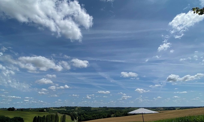 Bouteilles-Saint-Sebastien House | Country Guest House - Pool with Spectacular Dordogne Views