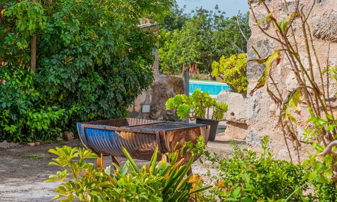 Sant Llorenc des Cardassar Villa | Country House 'Can Rich' with Mountain View, Pool, Garden & Wi-Fi
