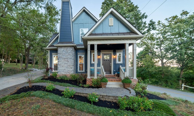 Keene House | Country Cottage, 1 mile from Keeneland