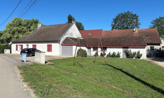 Annoire Villa | Country cottage ideal for family vacations large shady grounds