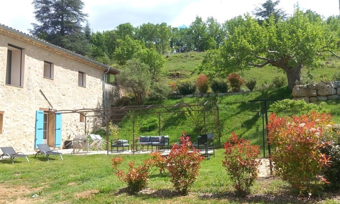 Sisteron House | Country gite near Sisteron for 2 to 4 people (3-star rating).