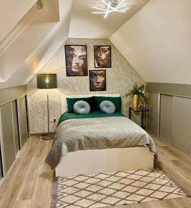 Monasterevin Apartment | Country Haven Comfy & Sleek Apartment