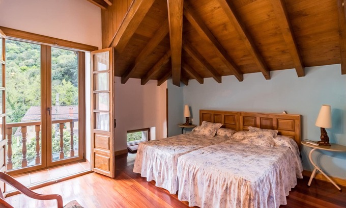 Cillorigo de Liebana House | Country House 'El Agero' with Mountain Views, Private Terrace and Wi-Fi