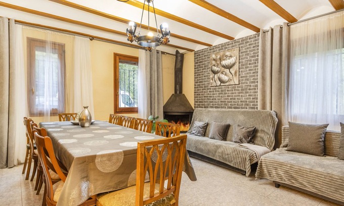 Oden Villa | Country House 'Gran Parents' with Lake View, Wi-Fi and Air Conditioning