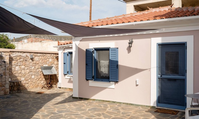 Kilada House | Country House 'Koilada Family House 2' with Sea View, Wi-Fi and Air Conditioning