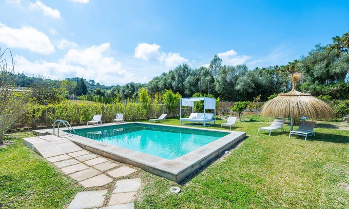 Campanet Villa | Country House 'Sa Creueta' with Mountain View, Wi-Fi, and Air Conditioning