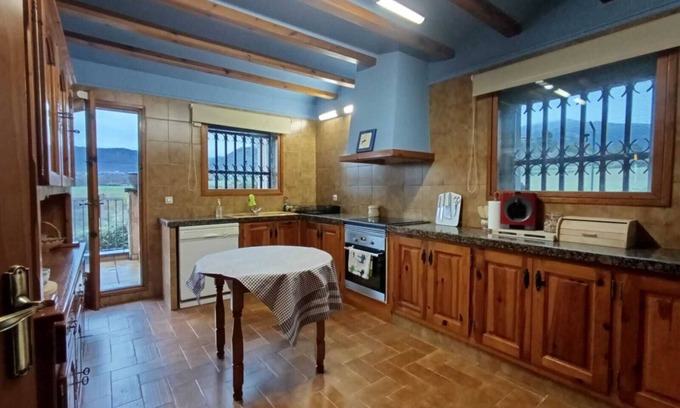 Avia House | Country house with pool and garden 1h from Barcelona. Inauguration December 24.