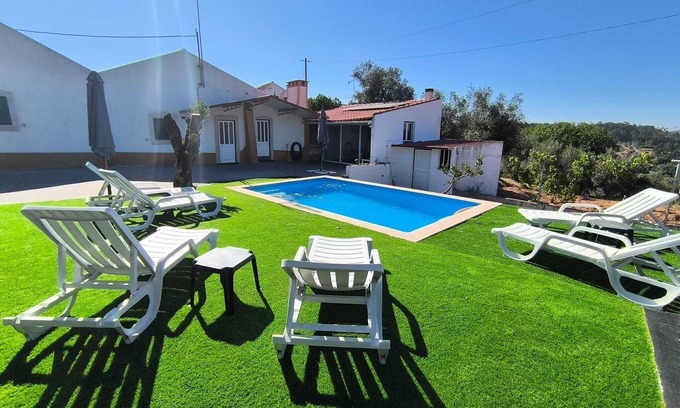 Nossa Sra. da Piedade Cottage | Country house with private pool, barbecue, deck and mezzanine. Relaxing.