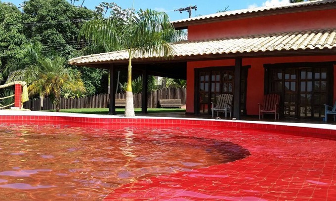 Piracaia Cottage | Country House with Red Pool