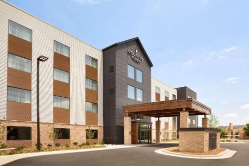 Asheville Hotel | Country Inn & Suites by Radisson Asheville River Arts District