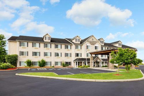 Big Flats Airport Hotel | Country Inn & Suites by Radisson, Big Flats (Elmira), NY