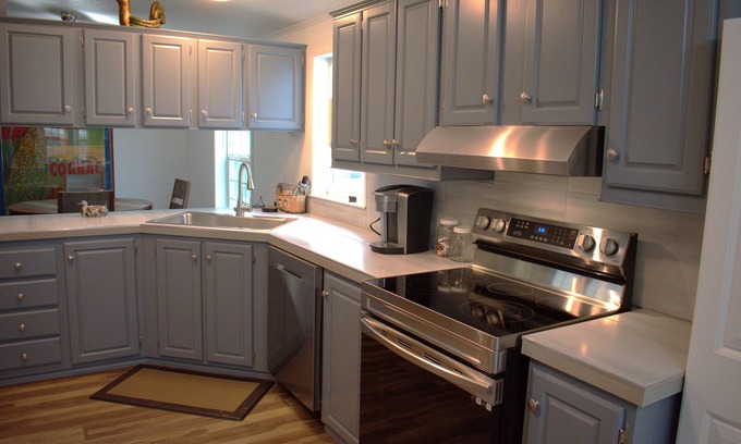 Cunningham House | Country Living. 10 minutes to Moses Lake, 10 minutes to Warden