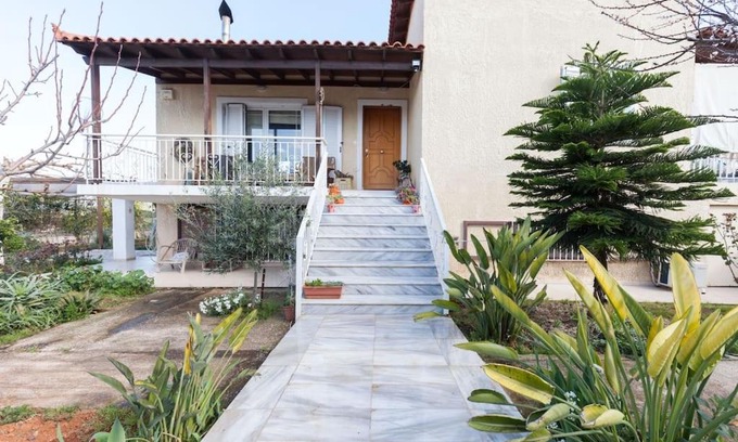 Markopoulo Mesogaias Villa | Country Rooms near Athens - Airport