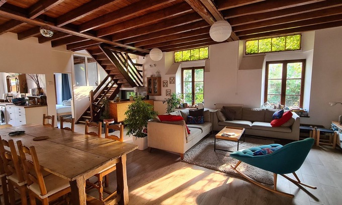Chacrise Cottage | Countryside house with river at the end of the garden