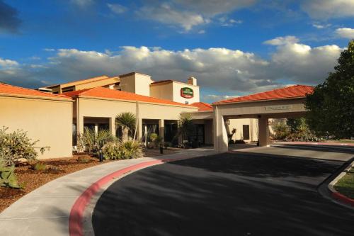 Victory Hills Hotel | Courtyard by Marriott Albuquerque Airport