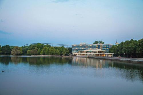 Sudstadt-Bult Hotel | Courtyard by Marriott Hannover Maschsee