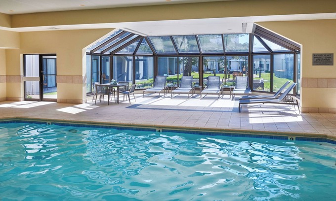Highland Park Hotel | Courtyard by Marriott Chicago Highland Park/Northbrook
