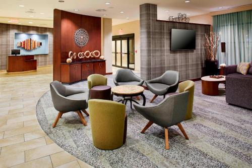 Lindenwald Hotel | Courtyard Hamilton