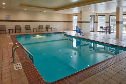 Newport News Hotel | Courtyard Newport News Yorktown