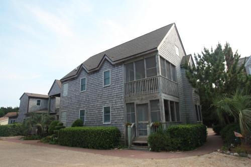 Ocracoke Hotel | Courtyard Villas On Silver Lake