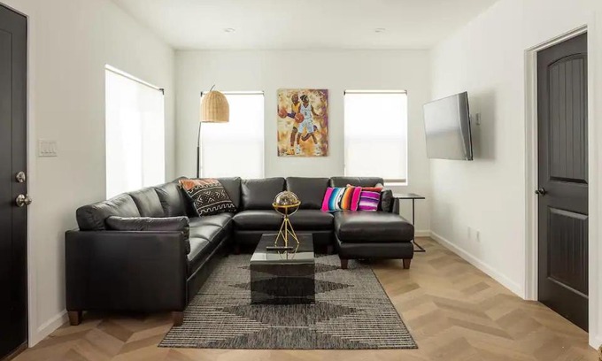 Los Angeles Villa | Coziest 1BD Bungalow 8min from airport, 4 min SoFi