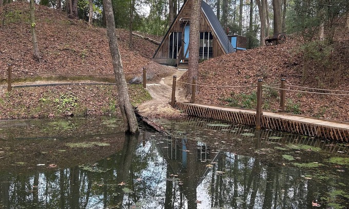 Townley Cabin | Cozy 1-bedroom Aframe cabin With Wifi