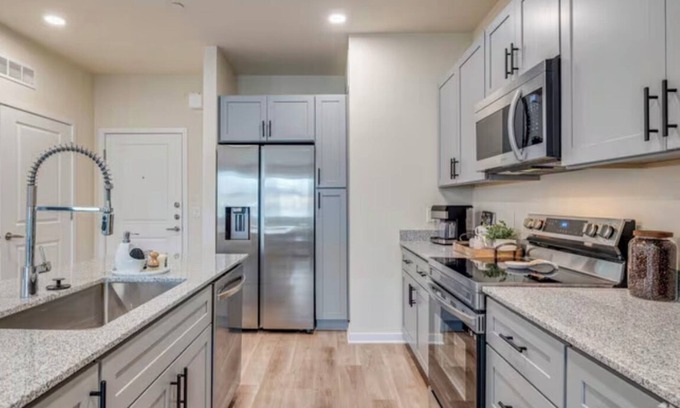 Glendale Apartment | Cozy 1-bedroom apartment with WiFi, fitness room in enjoyable Glendale