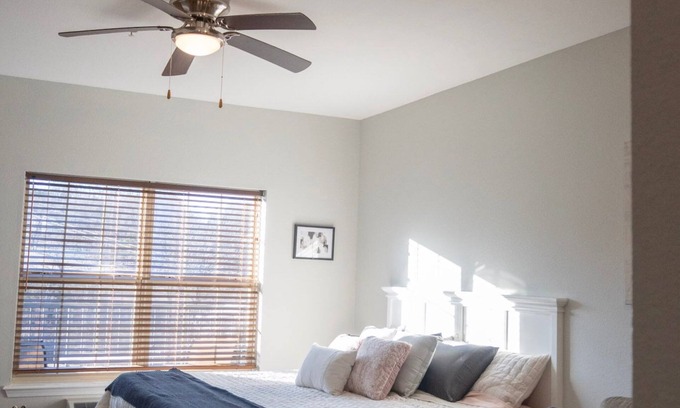Branson West Condo | Cozy 1-bedroom condo with WiFi, fitness room in lovely Branson West