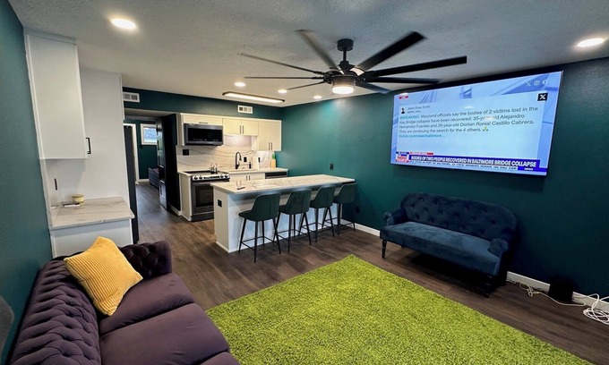 Port Arthur Condo | Cozy 1-Bedroom Condo Penthouse in welcoming Port Arthur