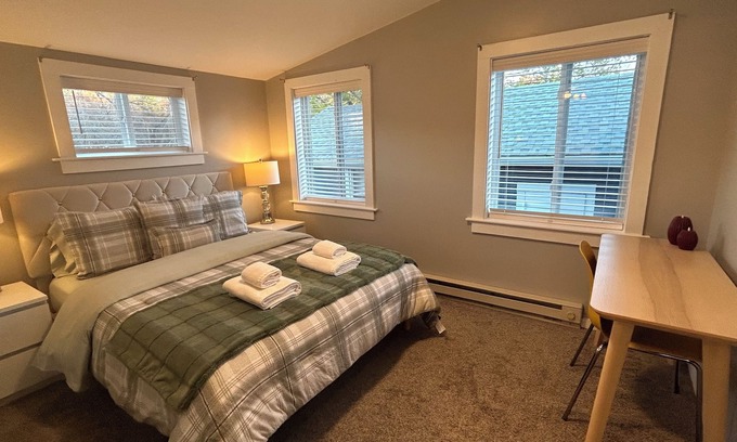 Weymouth Apartment | Cozy 1-bedroom house in delightful Weymouth with AC, WiFi