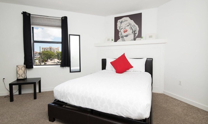 East Little Havana Apartment | Cozy 1 Brm 30 Day Rental Apartments with Wifi and Parking in the Heart of Miami!