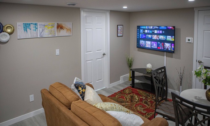 Calgary Apartment | Cozy 2BR/2BA Suite | 10 Mins to Airport | Private Entry & Kitchen